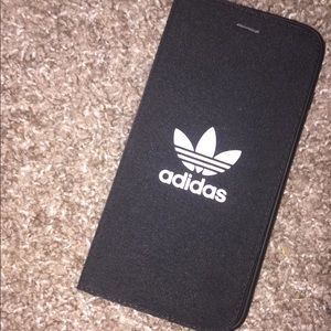 Adidas booklet case